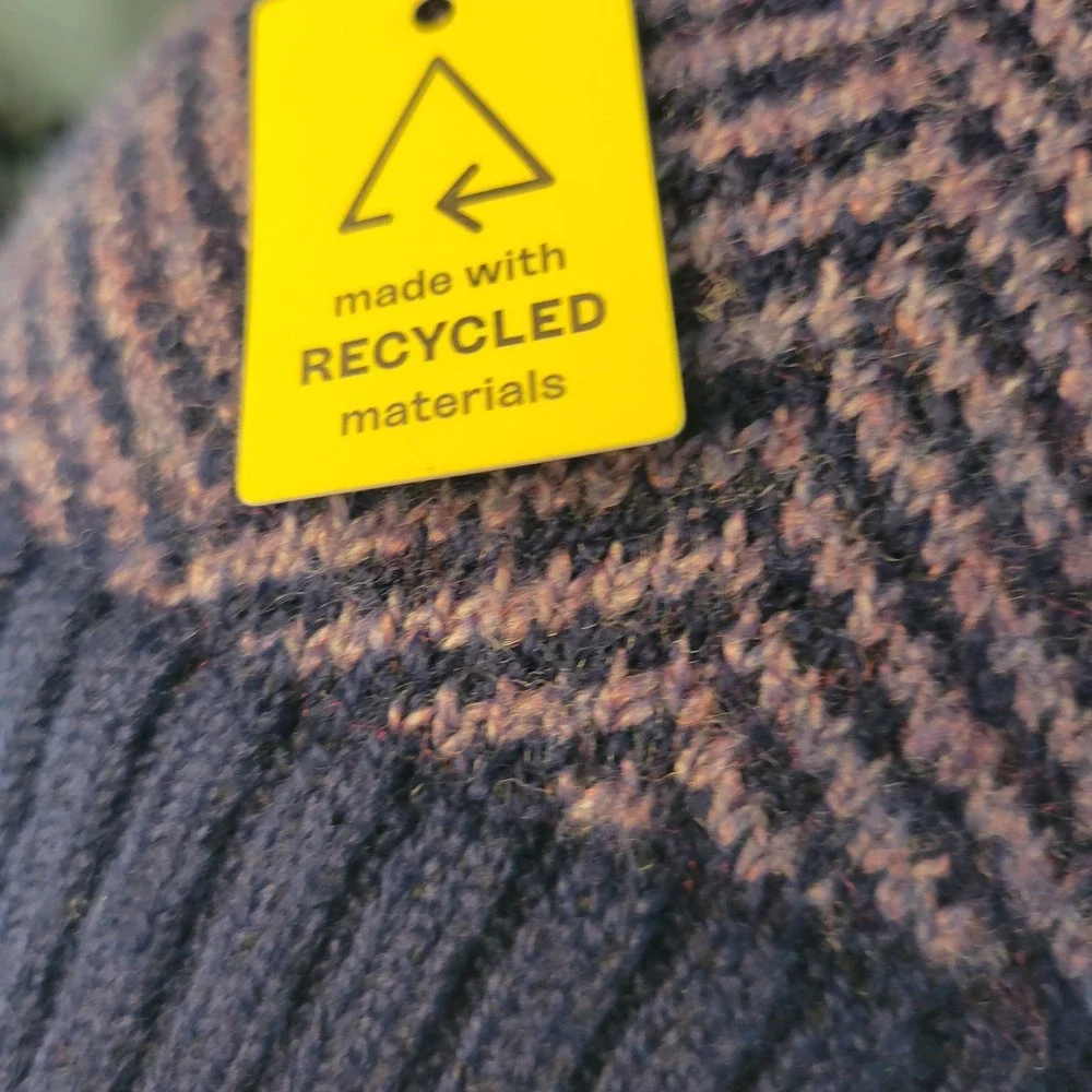 Turtle Fur Womens Purple Navy Chevron Knit Beanie Recycled Material Hat SOFT New